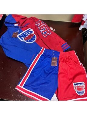 New Jersey Nets retro Mitchell & Ness Red blue split hoodie Shortset large.